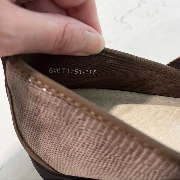 TROTTERS Josie Mary Jane Ballet Flats Size 6 Wide - Picture 8 of 13